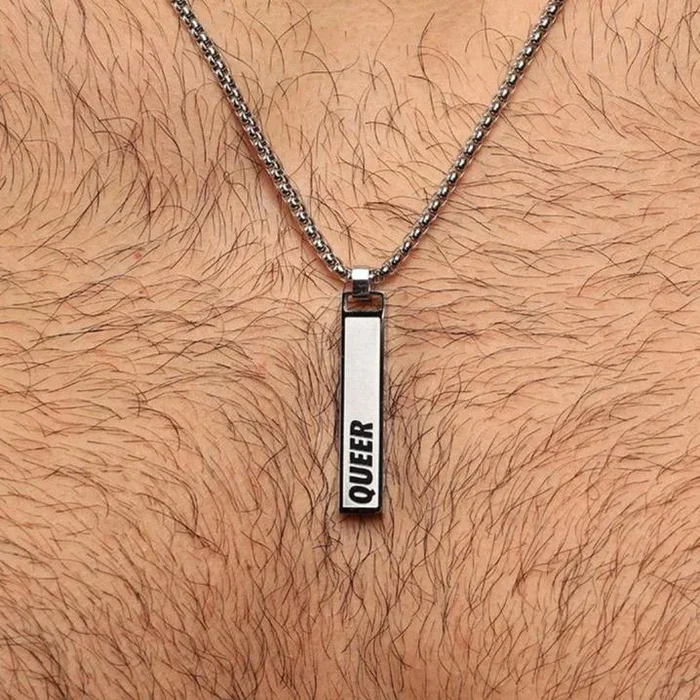 Master of the House Pendant Bar, Queer