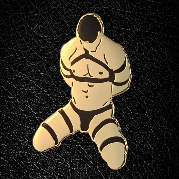 Master of the House Pin, Bound