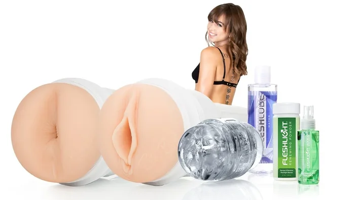 Riley Reid Ultimate Pack