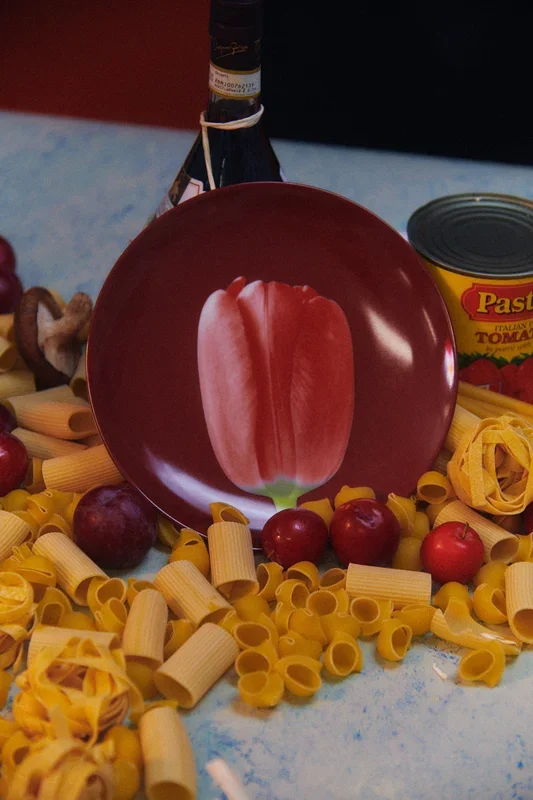 ROBERT MAPPLETHORPE “Red Tulip ” PLATE